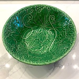 Vintage Bordallo Pinheiro green Ceramic ivy leaf woven serving bowl 🍃